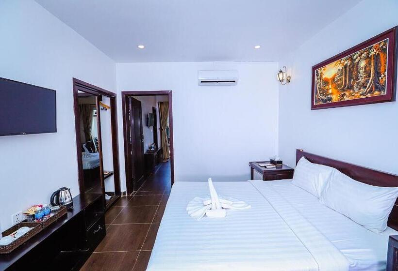 חדר משפחתי, Sea Breeze Resort