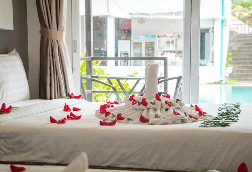 חדר דלוקס, Sea Breeze Resort