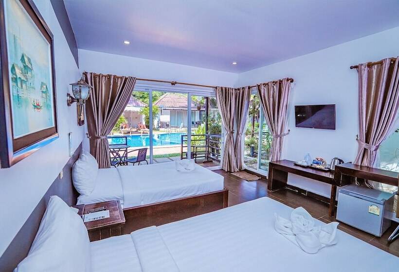 חדר דלוקס, Sea Breeze Resort