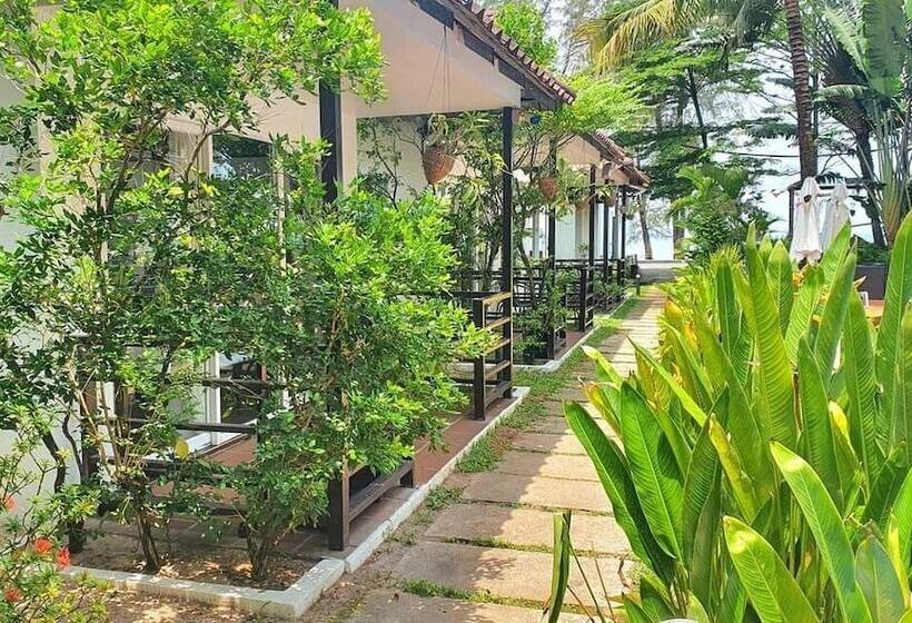 חדר דלוקס, Sea Breeze Resort