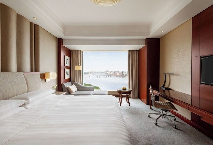 חדר קלאב, Shangrila Nanchang