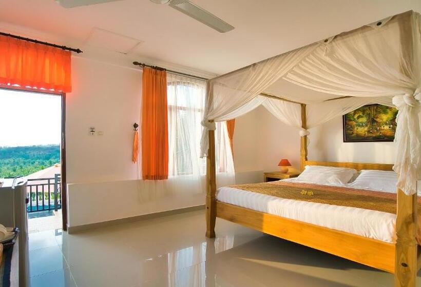 オーシャンビュースタンダードルーム, Sunset Lavinia