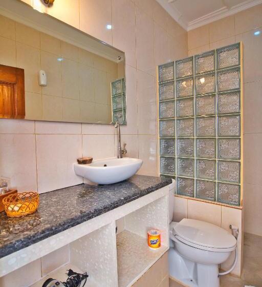 オーシャンビュースタンダードルーム, Sunset Lavinia