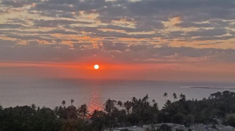 オーシャンビュースタンダードルーム, Sunset Lavinia