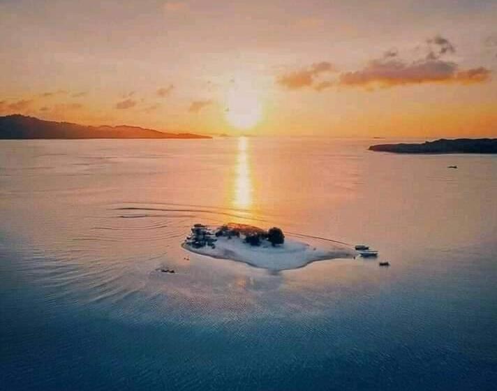 オーシャンビュースタンダードルーム, Sunset Lavinia