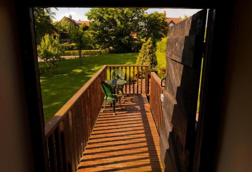 غرفة قياسية سرير كينج, The Dovecote Inn