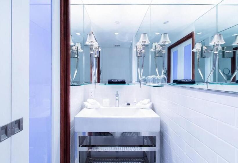 غرفة أساسية, The Saint Hotel Key West, Autograph Collection, Adult Only