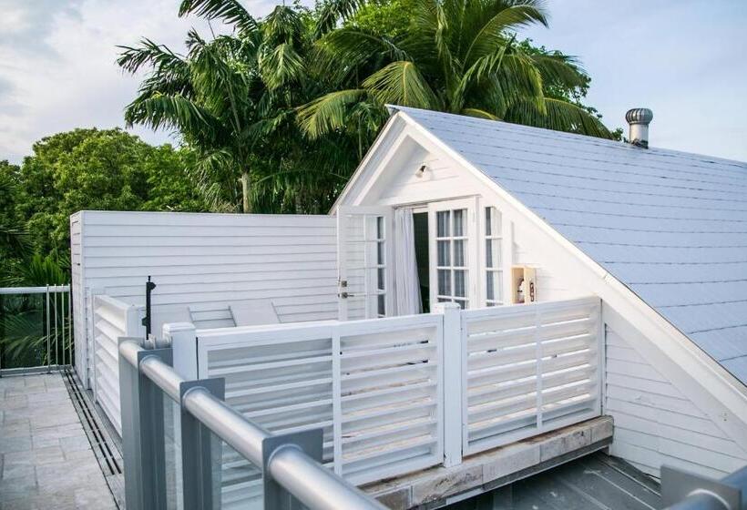 غرفة قياسية سرير كينج, The Saint Hotel Key West, Autograph Collection, Adult Only