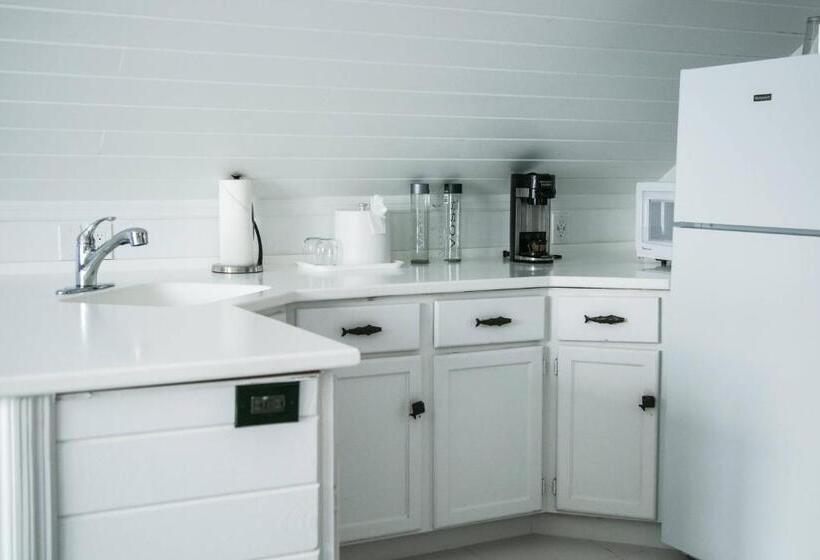 غرفة قياسية سرير كينج, The Saint Hotel Key West, Autograph Collection, Adult Only