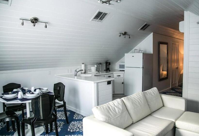 غرفة قياسية سرير كينج, The Saint Hotel Key West, Autograph Collection, Adult Only