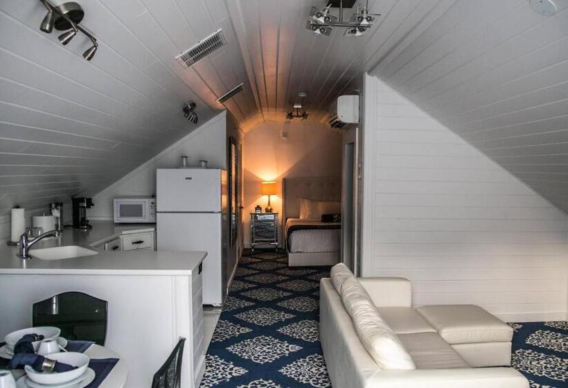 غرفة قياسية سرير كينج, The Saint Hotel Key West, Autograph Collection, Adult Only