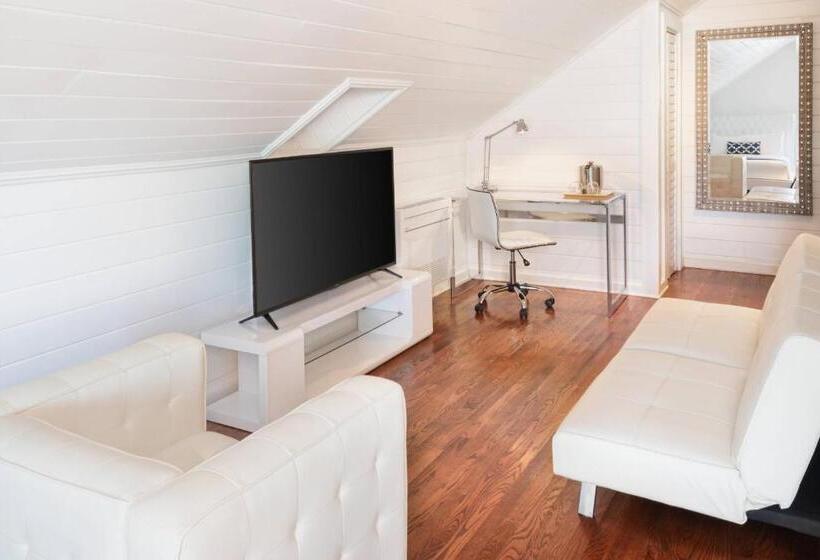 غرفة قياسية مطلة على المدينة, The Saint Hotel Key West, Autograph Collection, Adult Only