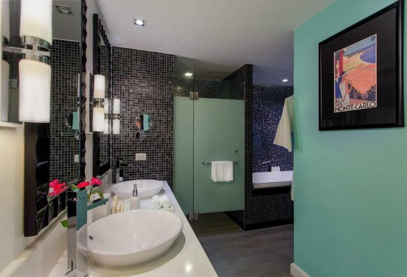 اتاق استاندارد با تخت بزرگ, Wave Hotel Pattaya