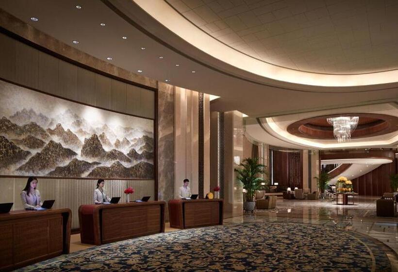 חדר דחוקס עם מיטת קינג, Shangrila Nanchang