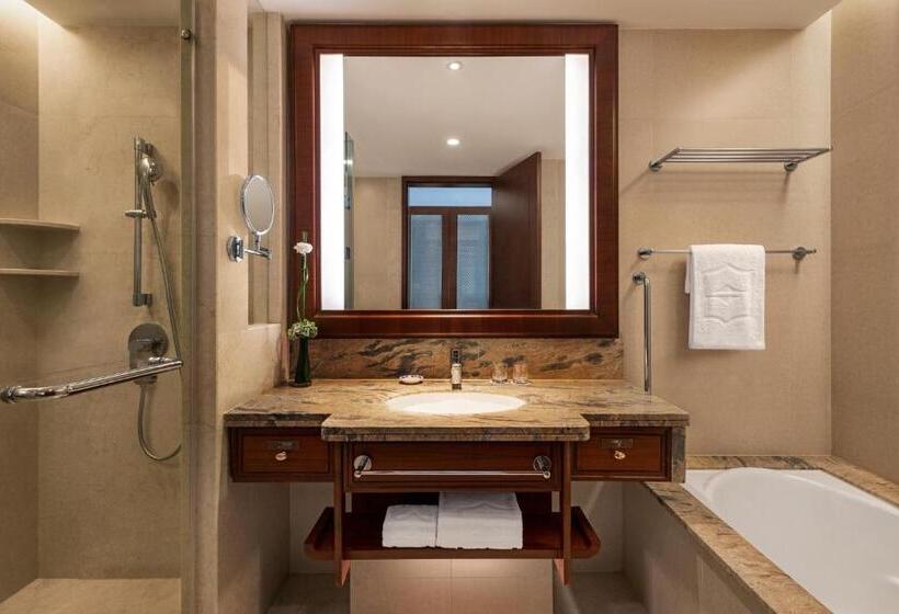 חדר קלאב, Shangrila Nanchang