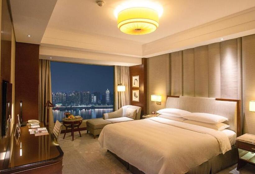 חדר דחוקס עם מיטת קינג, Shangrila Nanchang