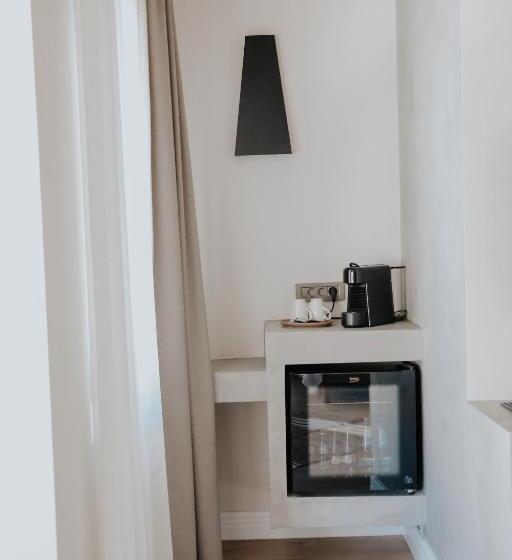 اتاق استاندارد با تخت بزرگ, Paye Alaçatı Butik Otel