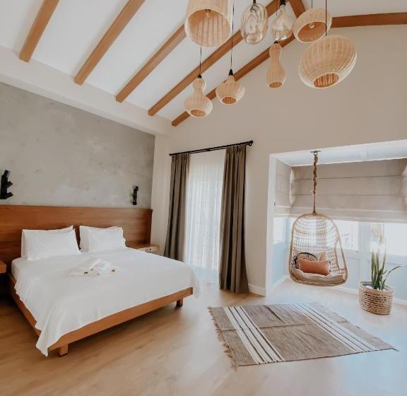 اتاق استاندارد با تخت بزرگ, Paye Alaçatı Butik Otel
