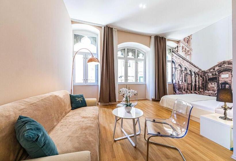 سوییت خانوادگی, Pjaca City Rooms