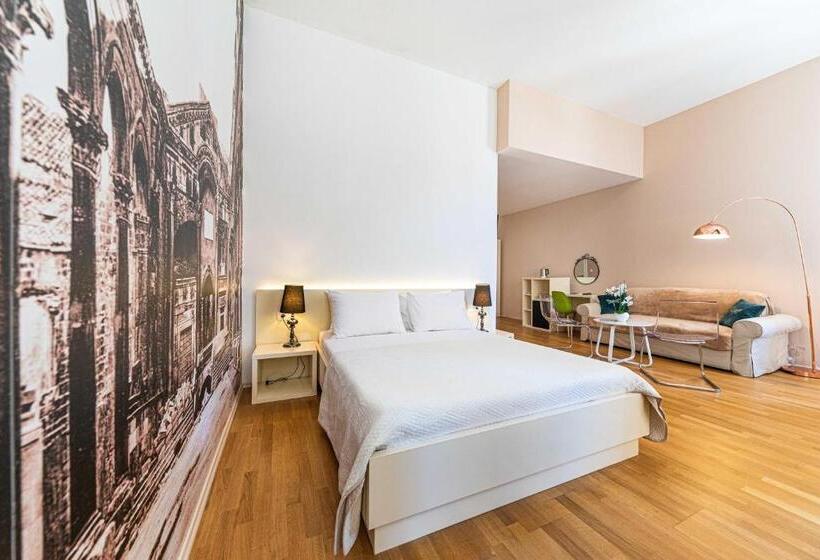 패밀리 스위트, Pjaca City Rooms