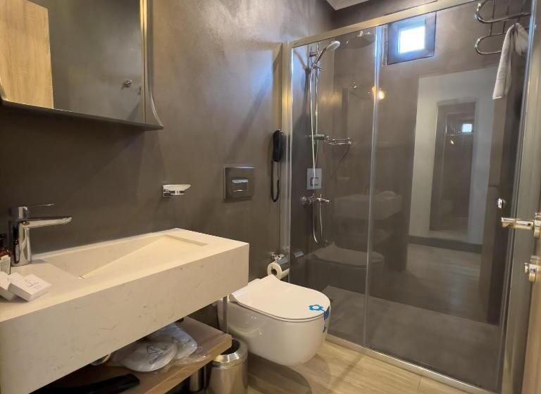Номер Deluxe Вид на Море с Балконом, Cunda Pi̇er Otel