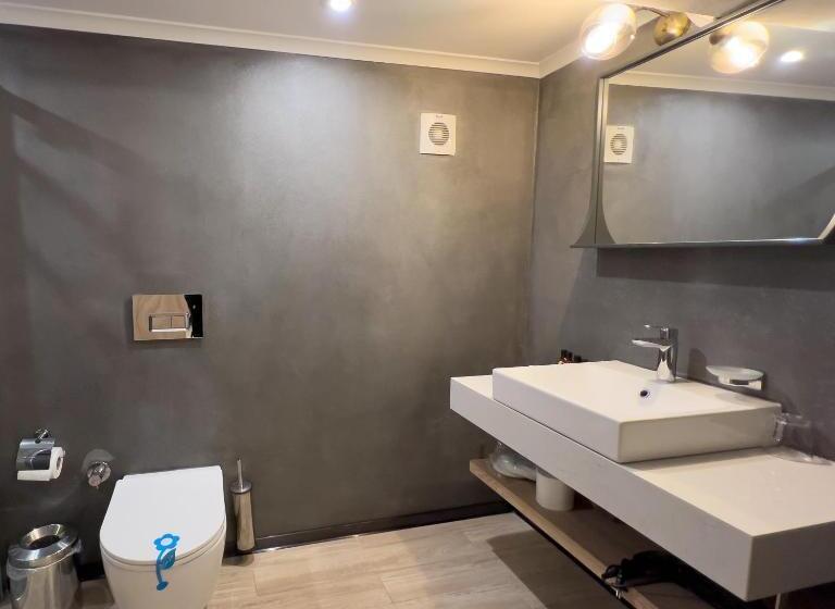 اتاق استاندارد با چشمانداز باغ, Cunda Pi̇er Otel