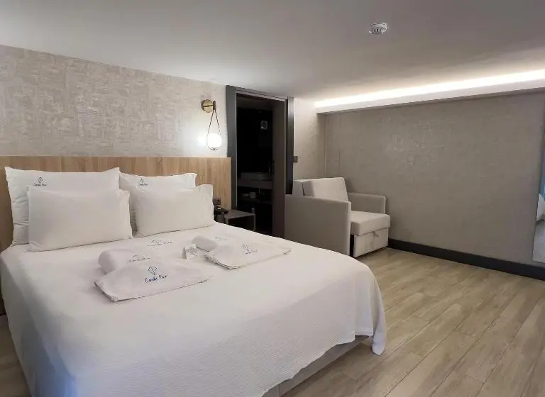 Standard-huone Puutarhanäkymä, Cunda Pi̇er Otel