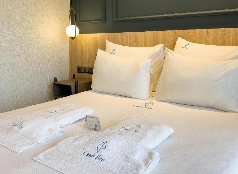 اتاق استاندارد با بالکن و چشمانداز دریا, Cunda Pi̇er Otel