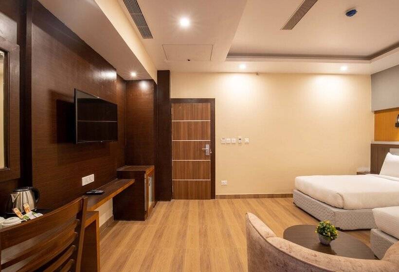 اتاق لوکس, Palm International