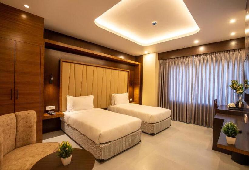 اتاق لوکس, Palm International