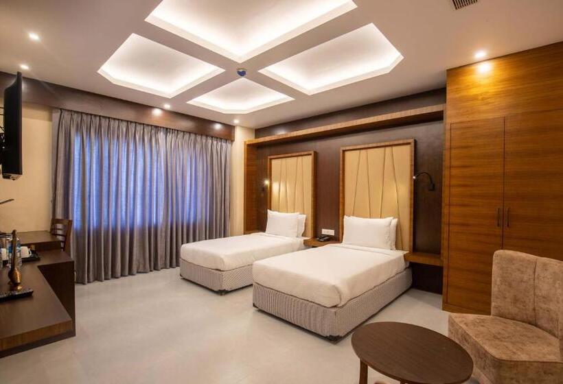 اتاق لوکس, Palm International