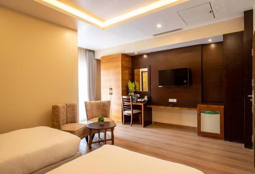 اتاق لوکس, Palm International