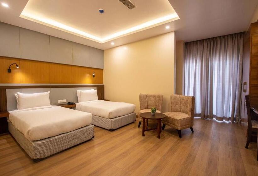 اتاق لوکس, Palm International