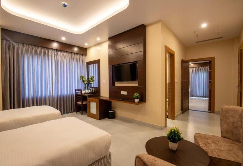 اتاق لوکس, Palm International