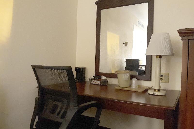 Номер Премиум, The Mclure Hotel And Conference Center