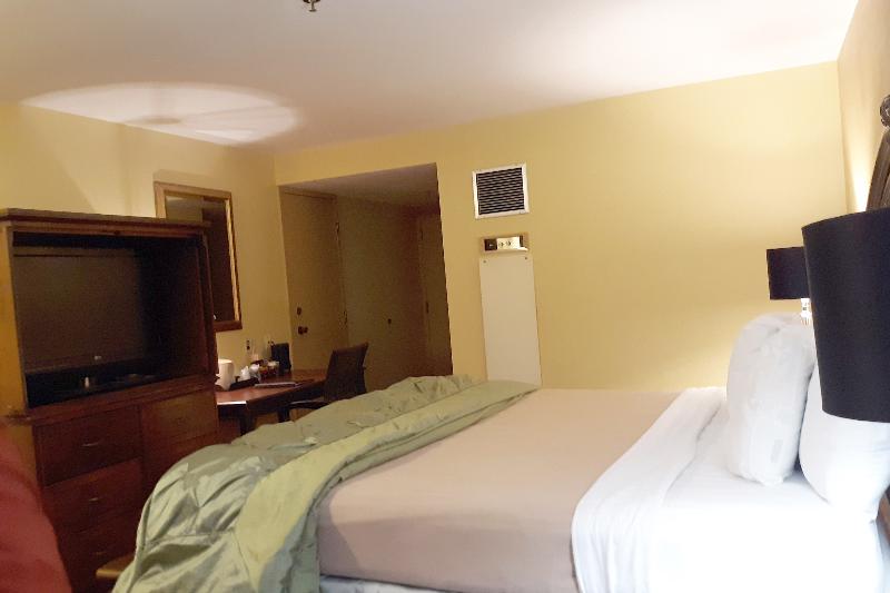 Номер Премиум, The Mclure Hotel And Conference Center