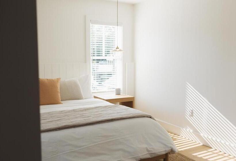 キングサイズベッドのスタンダードルーム, The Wildset