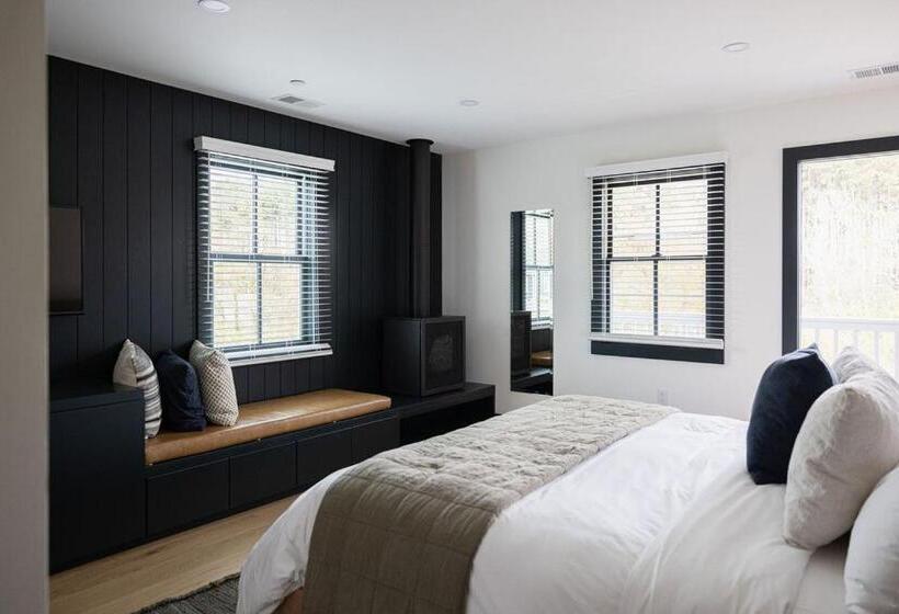 キングサイズベッドのスーペリアルーム, The Wildset