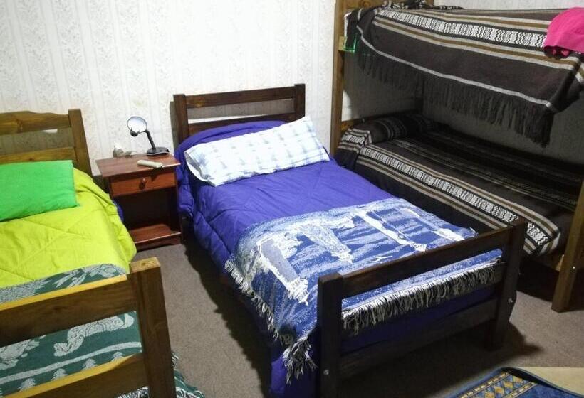 הכלכלה חדר לארבעה עם מקלחת משותפת, Hostal Casona Del Cerro