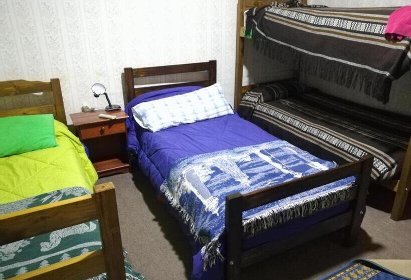 הכלכלה חדר לארבעה עם מקלחת משותפת, Hostal Casona Del Cerro