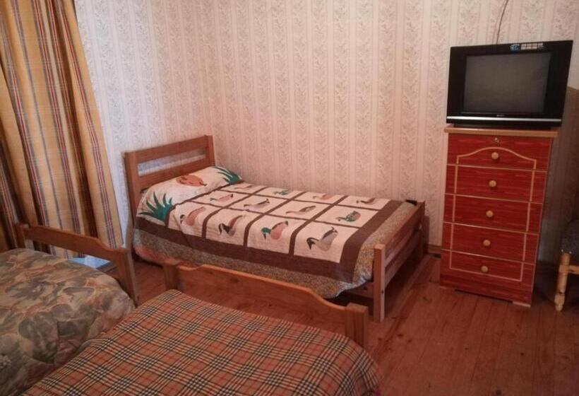 Номер Стандарт Четырехместный Совместный Санузел, Hostal Casona Del Cerro