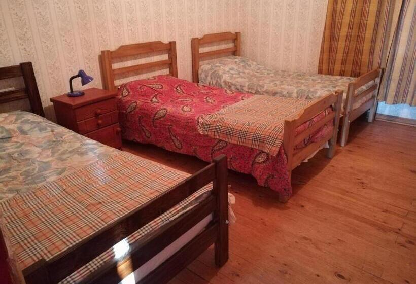 חדר סטנדרטי לארבעה עם חדר אמבטיה משותף, Hostal Casona Del Cerro
