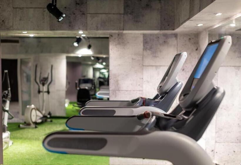 标准间, Sl Otel Im Parforcehaus