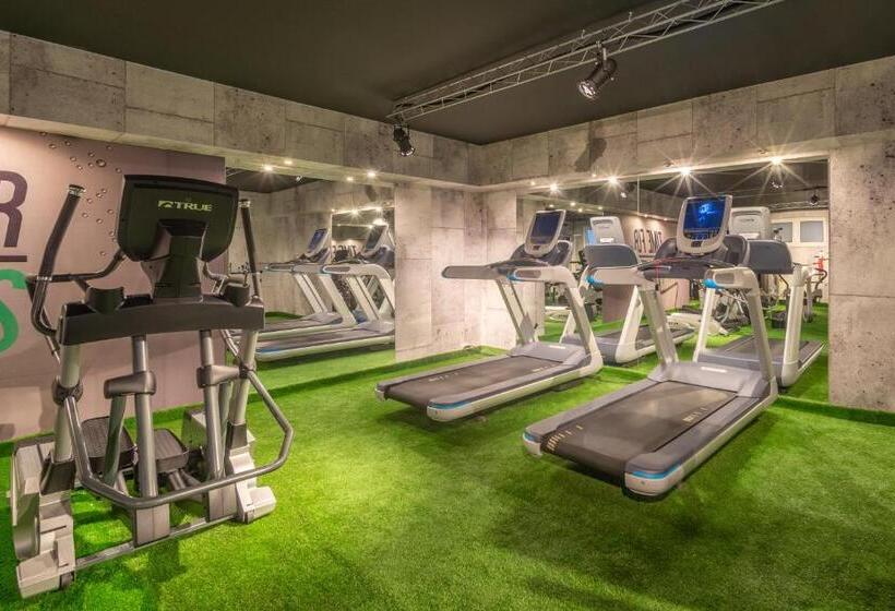 标准工作室带阳台, Sl Otel Im Parforcehaus