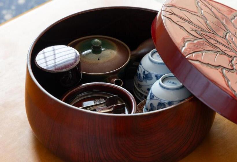 غرفة قياسية ثلاثية, Chikugofunegoya Koen No Yado