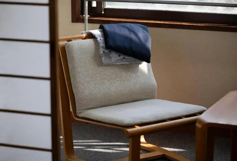 スタンダード4人部屋, Chikugofunegoya Koen No Yado
