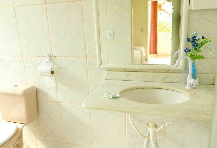 غرفة قياسية رباعية, Porto Center