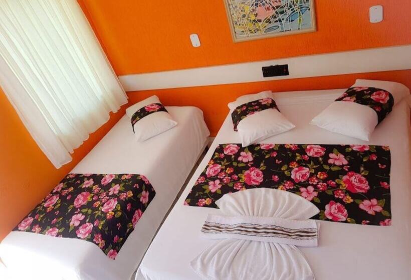 غرفة قياسية ثلاثية, Porto Center