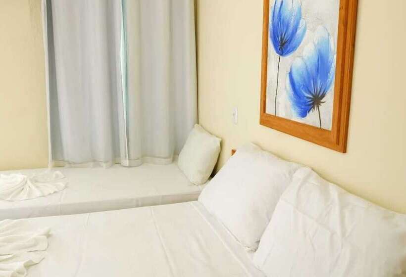 غرفة قياسية ثلاثية, Porto Center