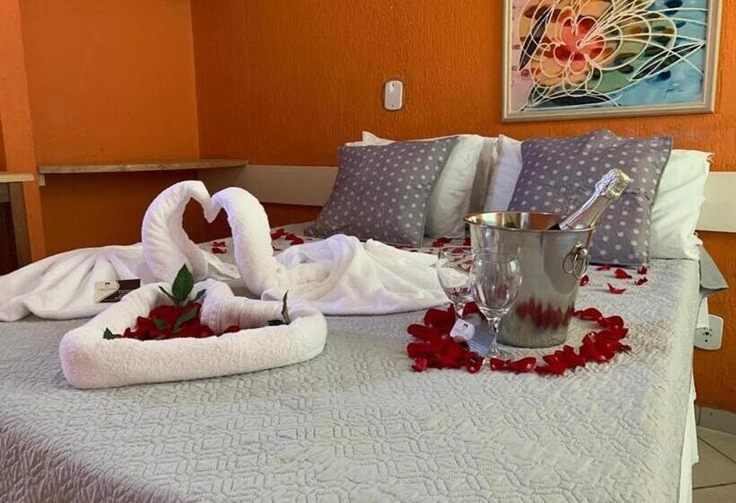 غرفة قياسية, Porto Center